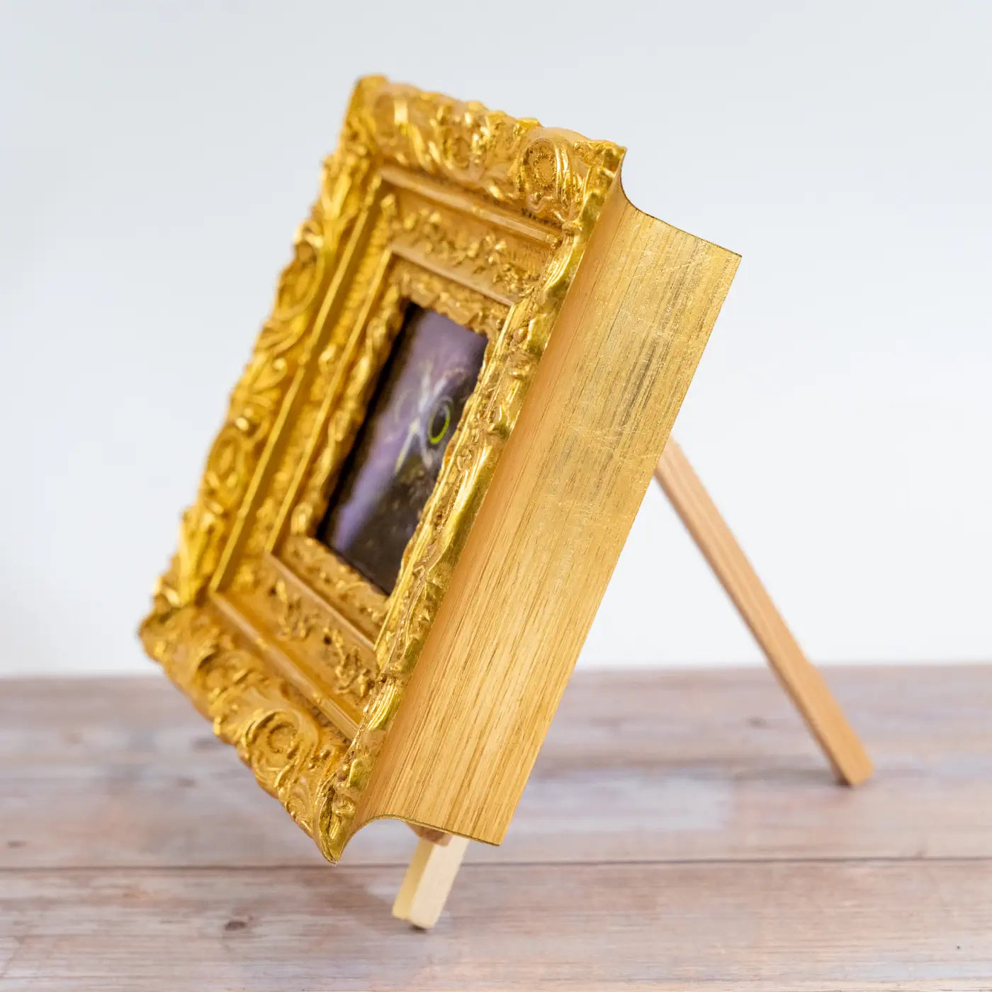 side view of TinyArt with easel (easel not recommended)